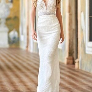 Sherri Hill Lace with pearls rhinestones sequins size 6 white gown prom dress